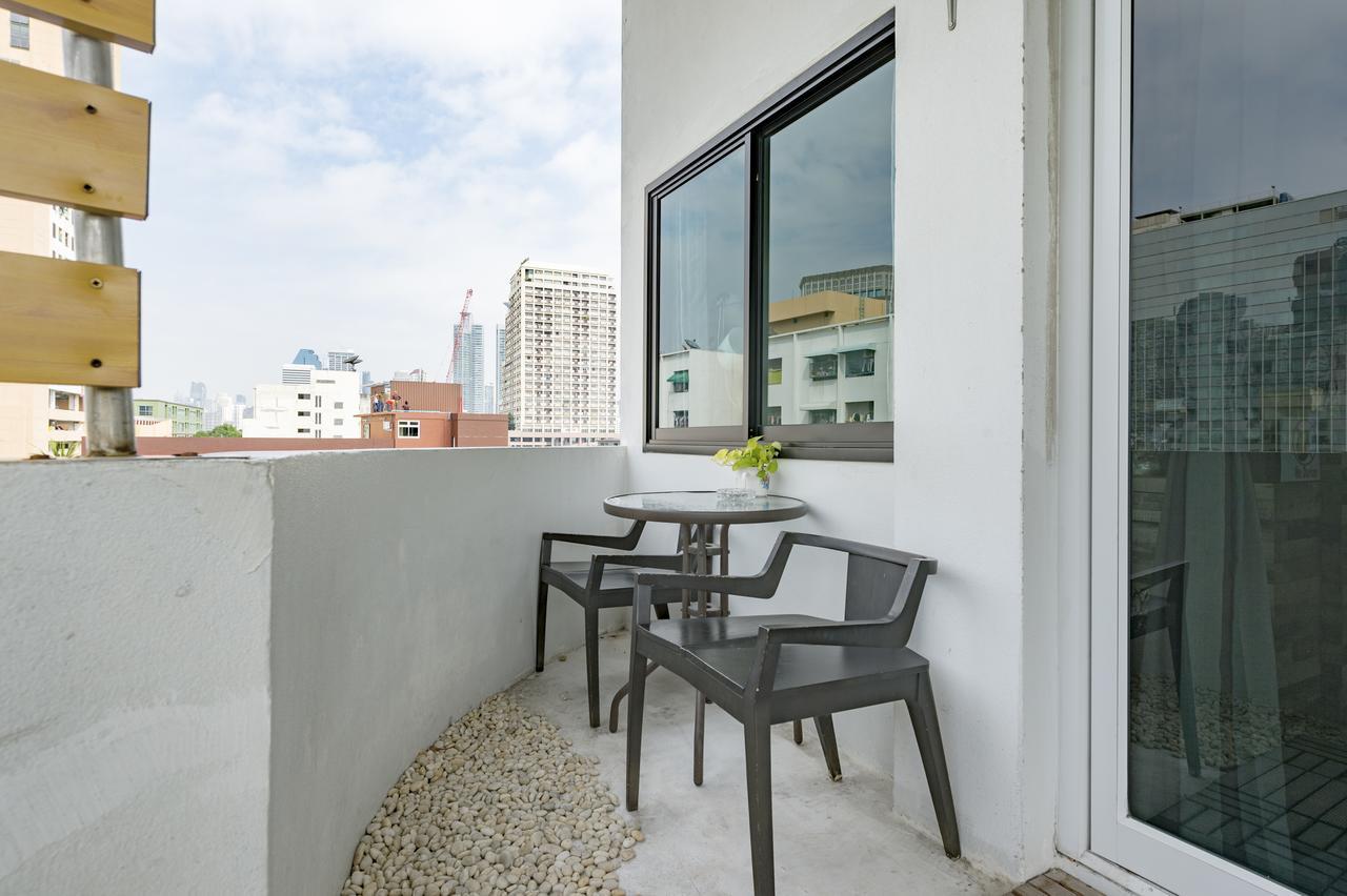 T Hostel @ Rama4 Bangkok Exterior photo